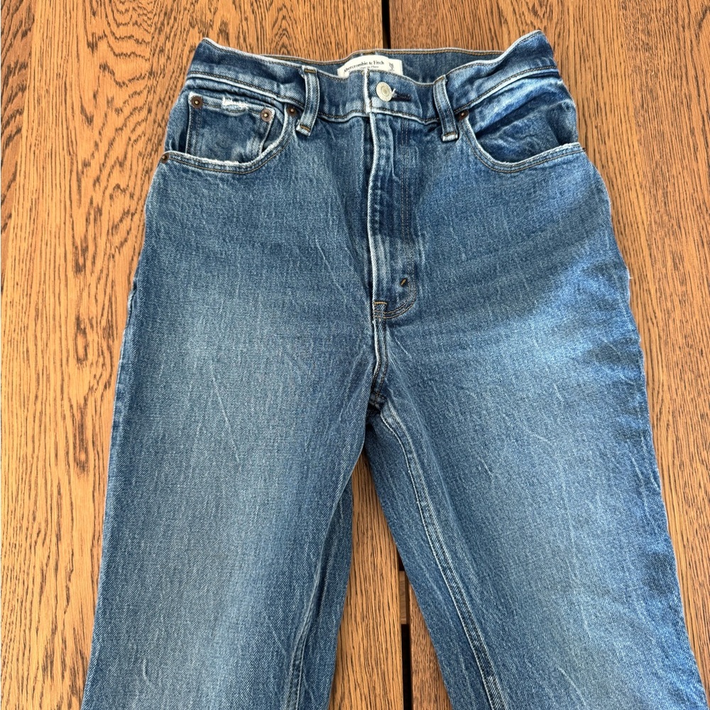 Abercrombie ‘70s Vintage Flare Ultra High Rise - Picture 5 of 7